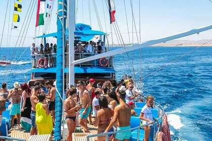 **Pirates Luxury Cruise – Ras Mohammed & White Island** €110/person