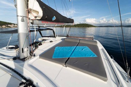 Hyra båt Katamaran Lagoon-Bénéteau Lagoon 40 - 4 + 2 cab Šibenik