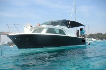 Location Bateau à moteur BERTRAM FISCHERMAN 25 Sainte-Maxime