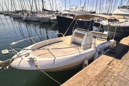 Miete Motorboot Mingolla 25 open Cap d’Agde