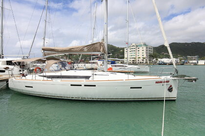 Hire Sailboat Jeanneau Sun Odyssey 419 Tortola