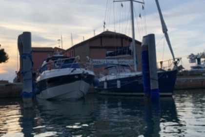 Rental Motorboat Cranchi Cranchi endurance 41 Venice