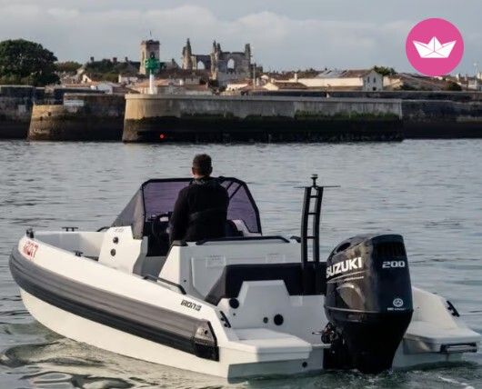 Bateau à moteur IRON BOATS IRON 6.47 200cv 3