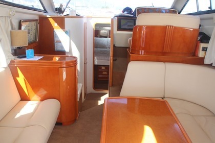 Yate en Puerto Banus para 9 personas