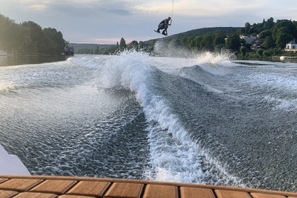 Correct Craft Super Air Nautique G21