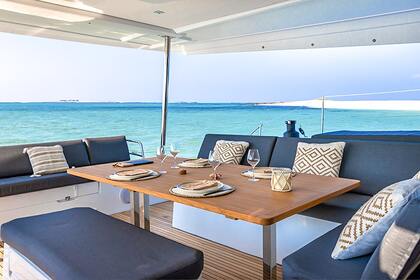 Hyra båt Katamaran Fountaine Pajot Fountaine Pajot Aura 51 ELECTRIC Pozzuoli
