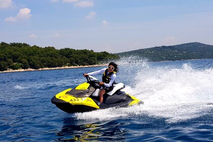 Verhuur Jetski SEA DOO SEA DOO SPARK 90HP Kroatië