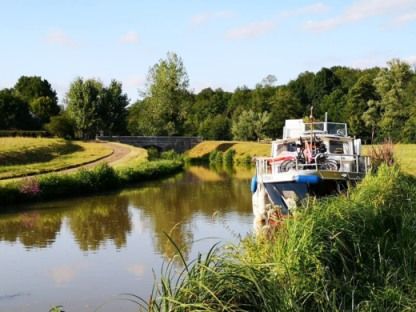 Location Péniche Stevens Smelne Saint-Florentin