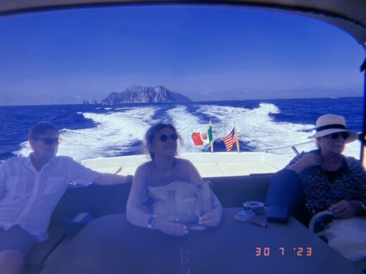 Napoli Motorboat Ferretti Itama 45 alt tag text