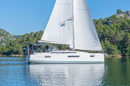 Hyra båt Segelbåt Jeanneau Sun Odyssey 410 - 3 cab. Skradin