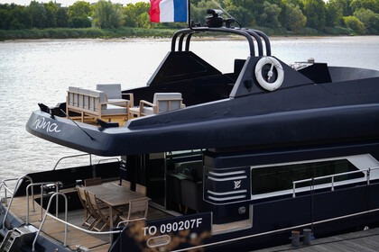 Charter Motor yacht CN ST Marguarita Alalunga Caliari 78 Bordeaux