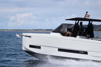 De Antonio Yachts D32