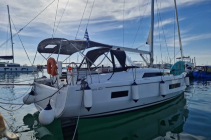 Charter Sailboat Bénéteau Oceanis 40.1 Alimos