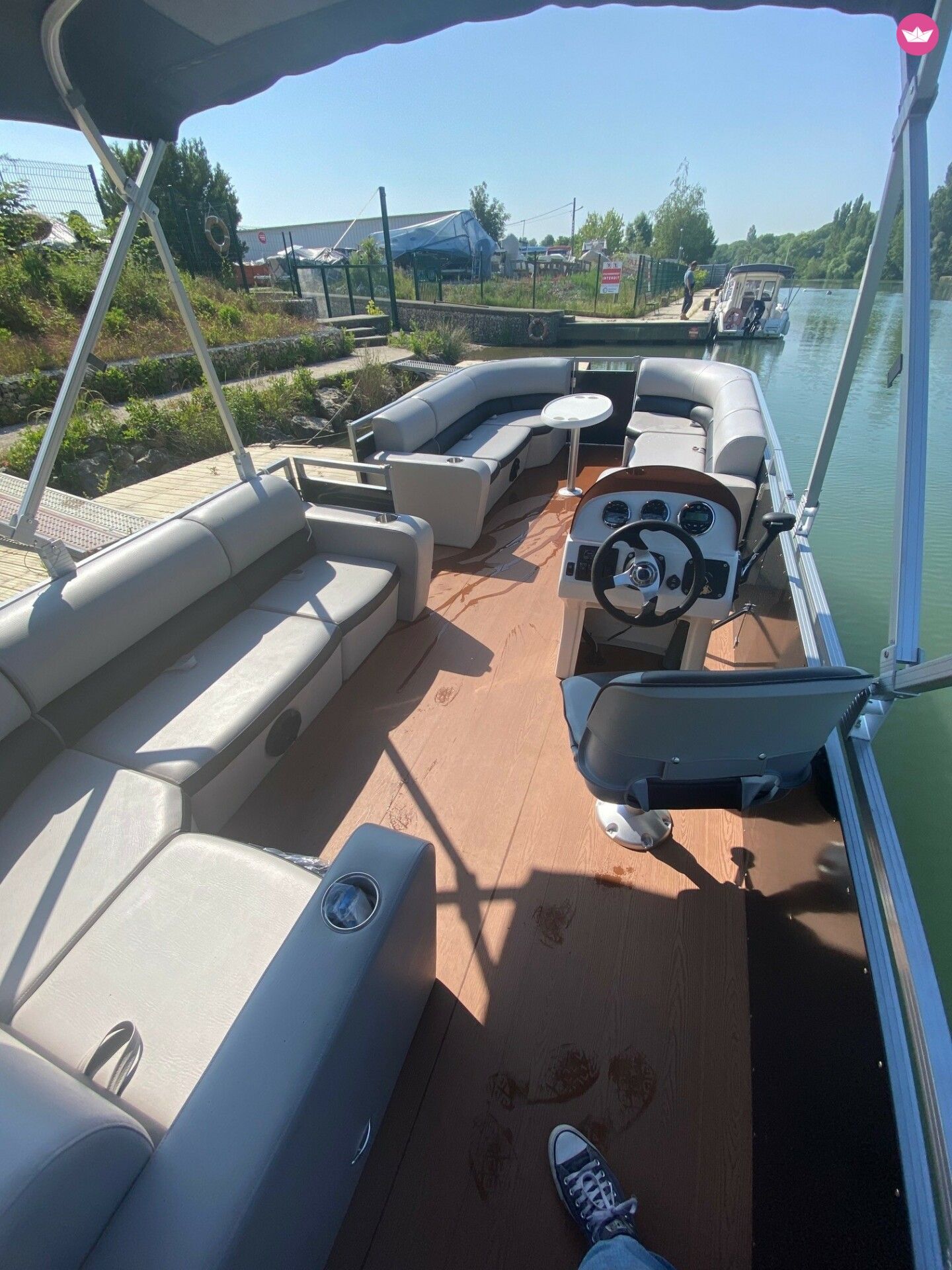 Bateau à moteur Ponton Boat FREYA 580 115cv 6