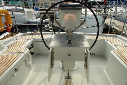 Beneteau Oceanis 37 R2022
