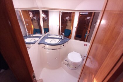 Noleggio Barca a vela Bavaria Yachtbau Bavaria 42 Cruiser Atene