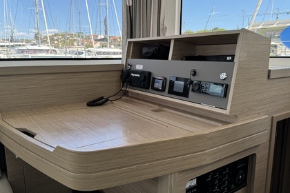 Hyra båt Katamaran Lagoon-Bénéteau Lagoon 42 - 4 + 2 cab. Trogir