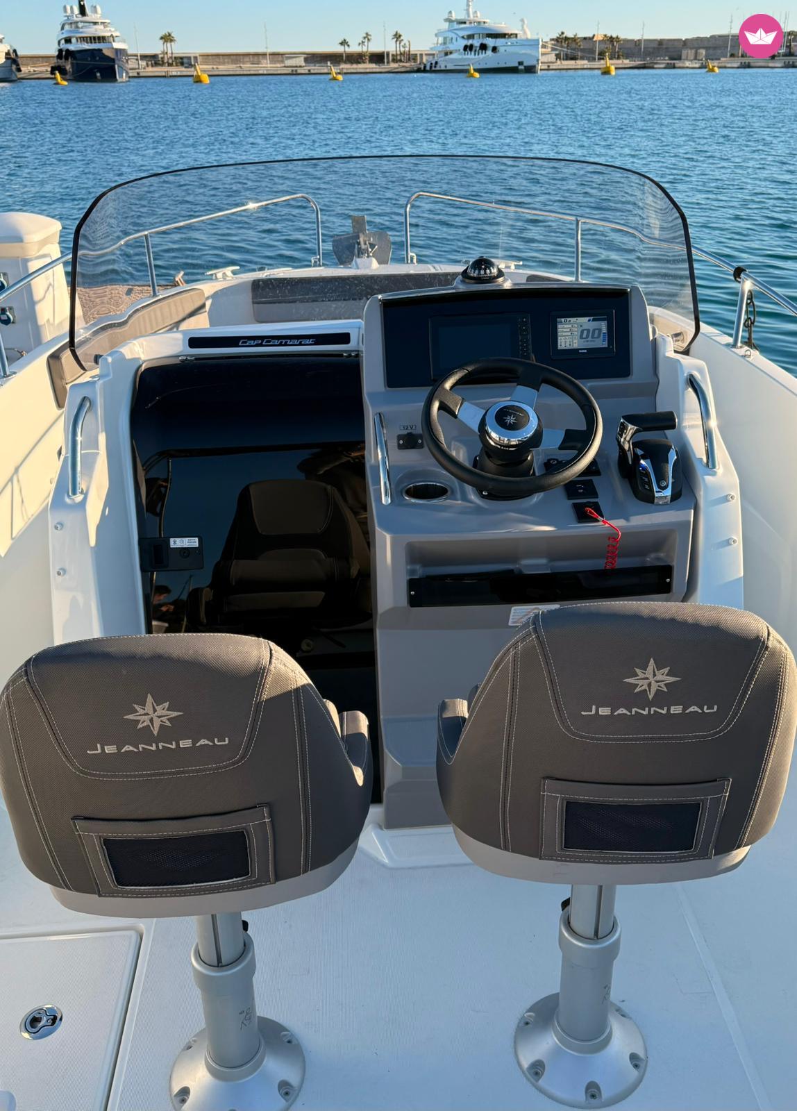 Alquilar Jeanneau Cap Camarat 6.5 Cc