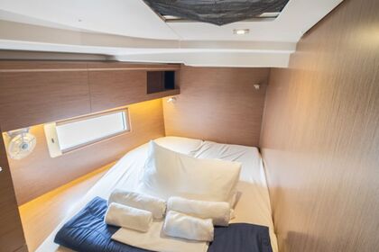 Oceanis 51.1 with A/C