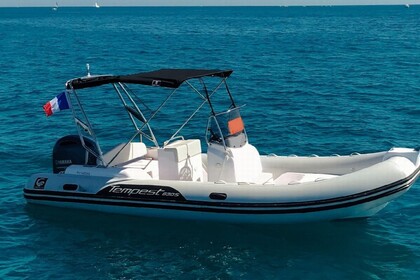 Rental Motorboat CAPELLI TEMPEST 630 Saint-Cyprien