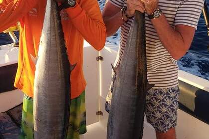 PRASLIN: COMBO FISHING WITH EXOTIC CREOLE BBQ + SNORKELING