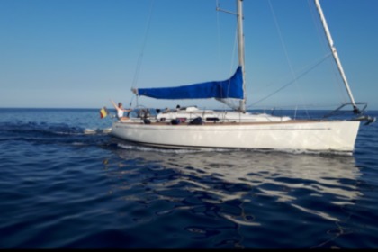 Hire Sailboat Cantiere Del Pardo Gran Soleil 40 Monaco