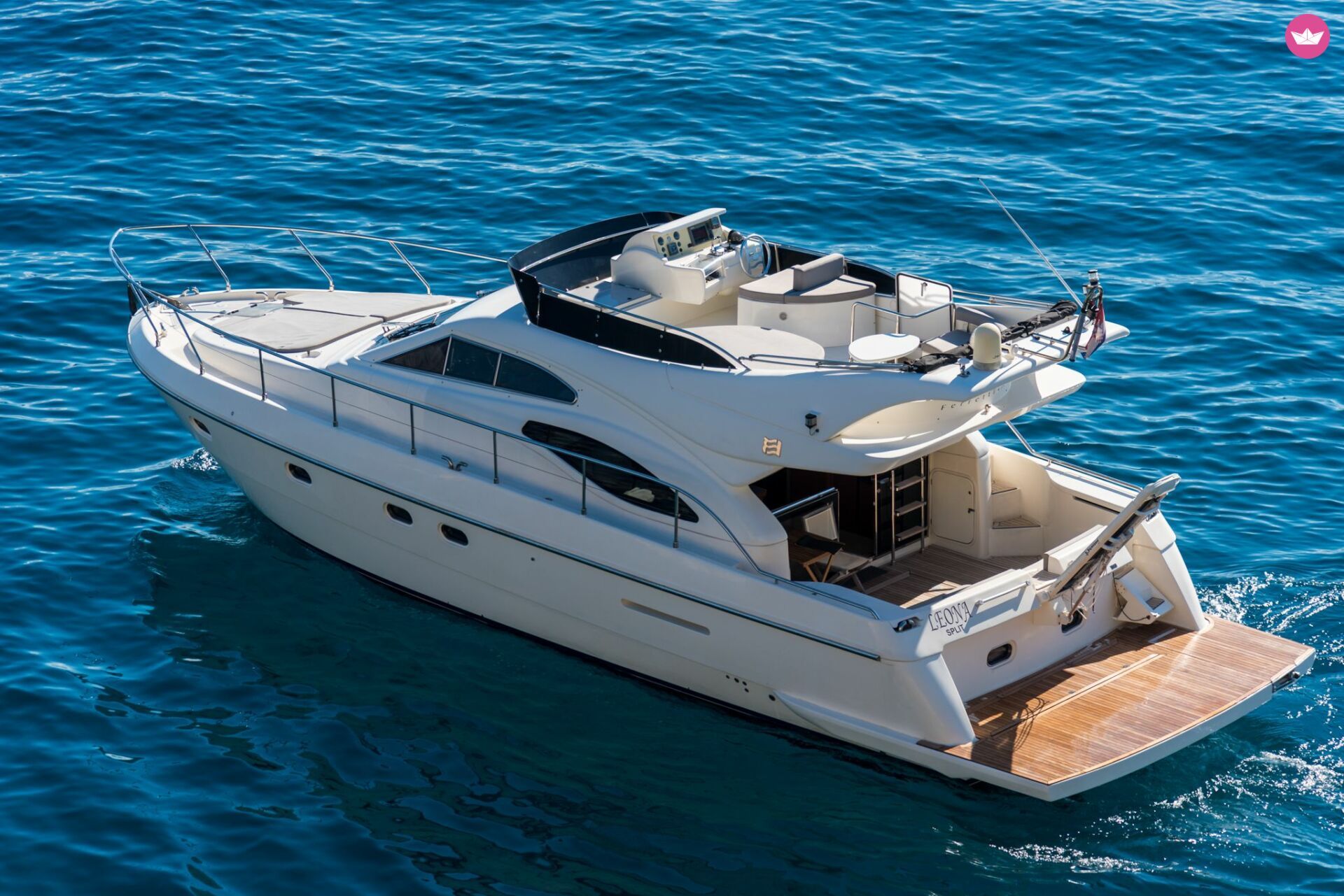 FERRETTI 430 Fly photo 2