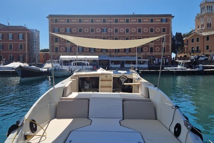 Charter Motorboat Ma.mi MaMi 28 Portofino