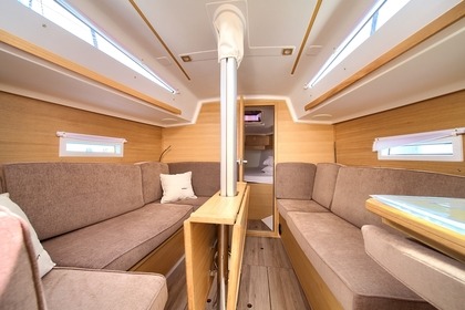 Elan E4 - Vila - 2024.