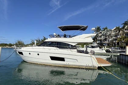 Location Bateau à moteur Bavaria VIRTESS 420 FLY Providenciales