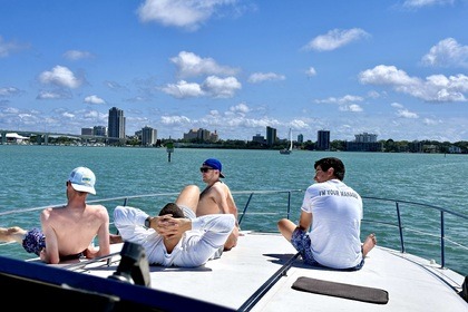 Verhuur Motorjacht Sea Ray Sundancer 500 Clearwater