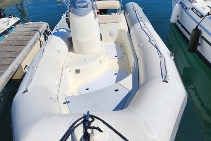 Verhuur RIB Zodiac Medline Draguignan