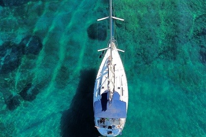 Sunset Cruise – 4 Hours with Two Swim Stops | Ideal for Small Groups of 2 to 4 People