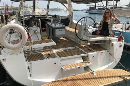 Hire Sailboat Dufour Grande Large 382 Toronto