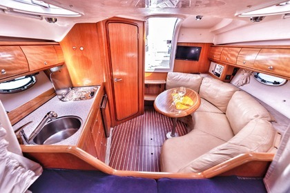 Bavaria Yacht 32 Sport Day Cruiser