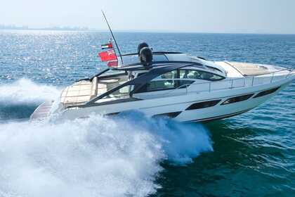 Miete Motoryacht Pershing 5 X Dubai