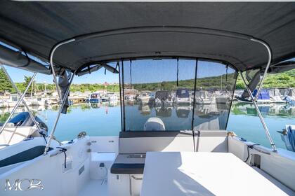 Merry Fisher 795 2021