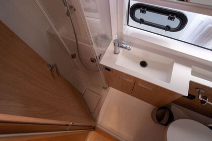 Location Catamaran Catana Group Bali Catsmart - 4 + 2 cab. Saint-Mandrier-sur-Mer