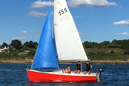 Charter Sailboat Herbulot Figaro 5 Arradon
