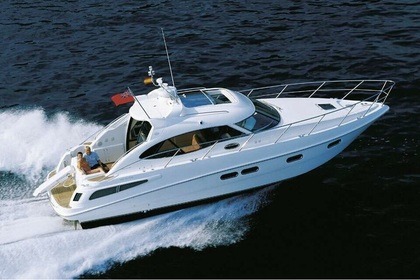 Charter Motorboat Sealine C39 Menton