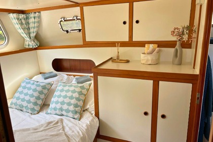 Aufenthalt an der Blavet – Charmante Motoryacht mit Terrasse, für Bootsurlaub oder Winteraufenthalt am Steg