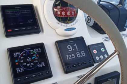 Fountaine Pajot Astrea 42 pour croisière de rêve en Corse du Sud