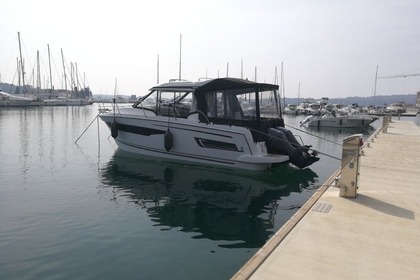 Charter Motorboat  Merry Fisher 895 Pula