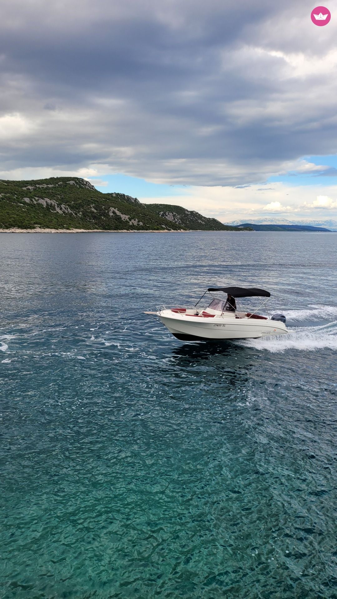 Atlantic Marine 670 photo 3