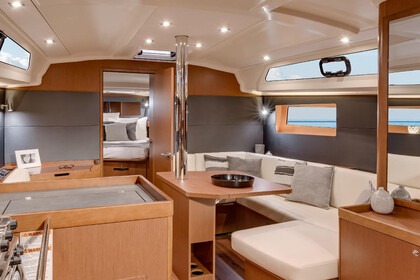 Charter Sailboat  Oceanis 41.1 Kos