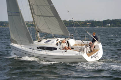 Charter Sailboat Dehler Dehler 32 Saint-Cast-le-Guildo