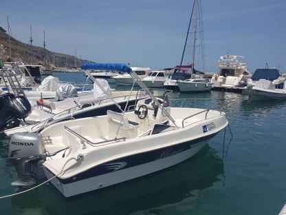 Аренда Моторное судно Blumax 565 Кастелламмаре-дель-Гольфо