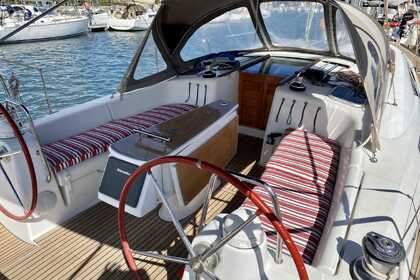 Hire Sailboat Beneteau Oceanis 43 Canet-en-Roussillon