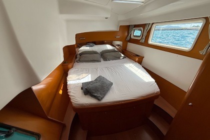 Catamaran, Private rooms & Showers, All Included