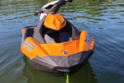 Miete Jet-Ski Seadoo Spark Draveil